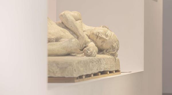 Vue de la sculpture de Bara